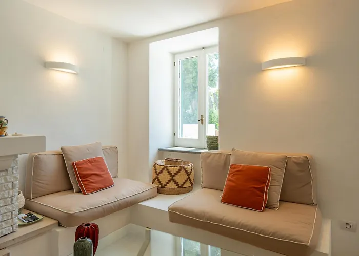 Morea & In 3* Procida